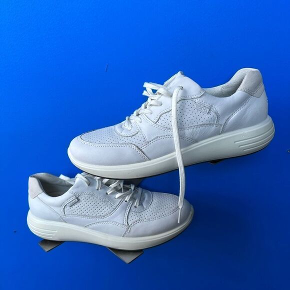 ECCO Women's Soft 7 Leather Sneaker Shoe Size 8 - Picture 1 of 6